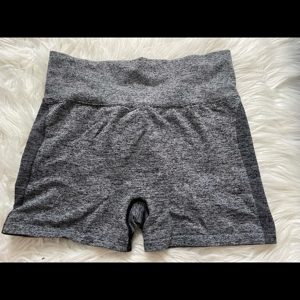 PINK Active gray Contour gym shorts
